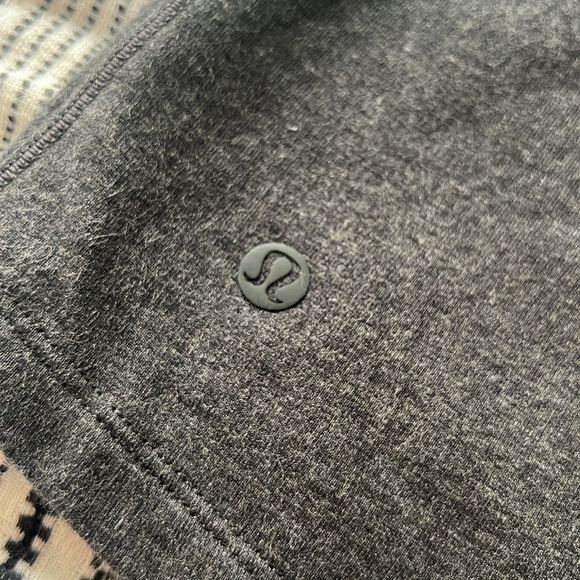 Lululemon Start Anew Skirt in Heathered Black (dark grey) Size 4 - Picture 5 of 5